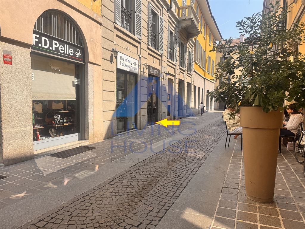 Negozio in affitto a Monza, centro storico