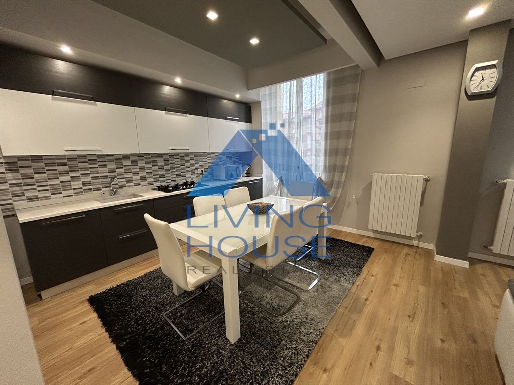 Appartamento in vendita a Besana Brianza