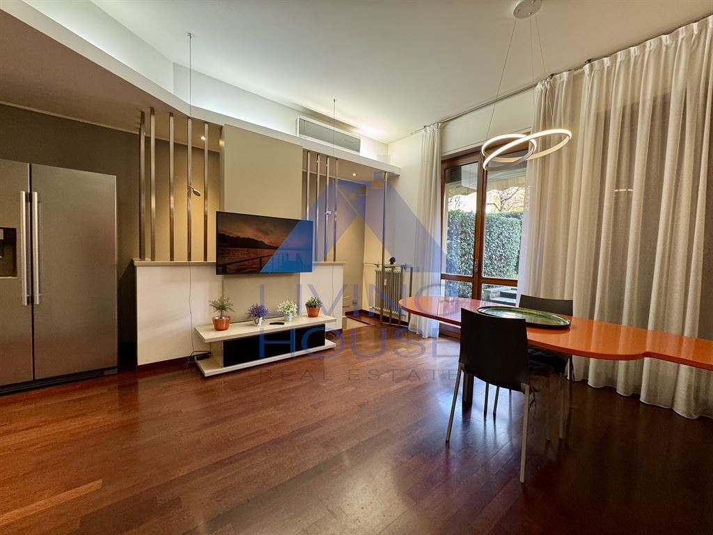 Trilocale con giardino a Besana Brianza