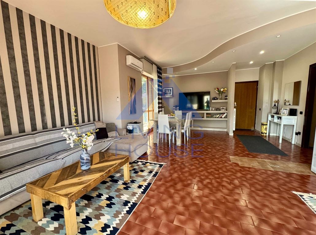 Quadrilocale in vendita a Casatenovo